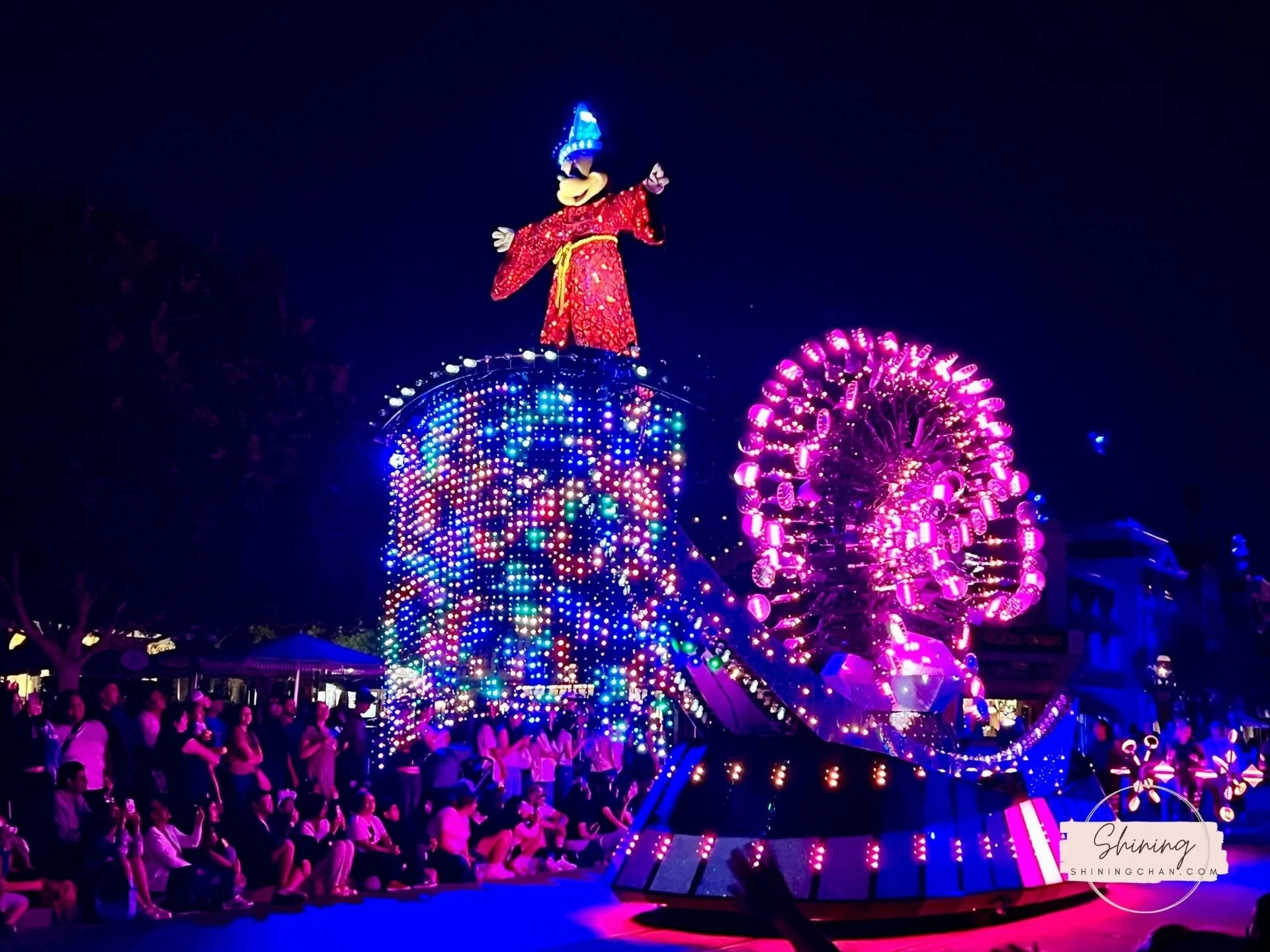 加州迪士尼 70th Paint The Night Parade 4