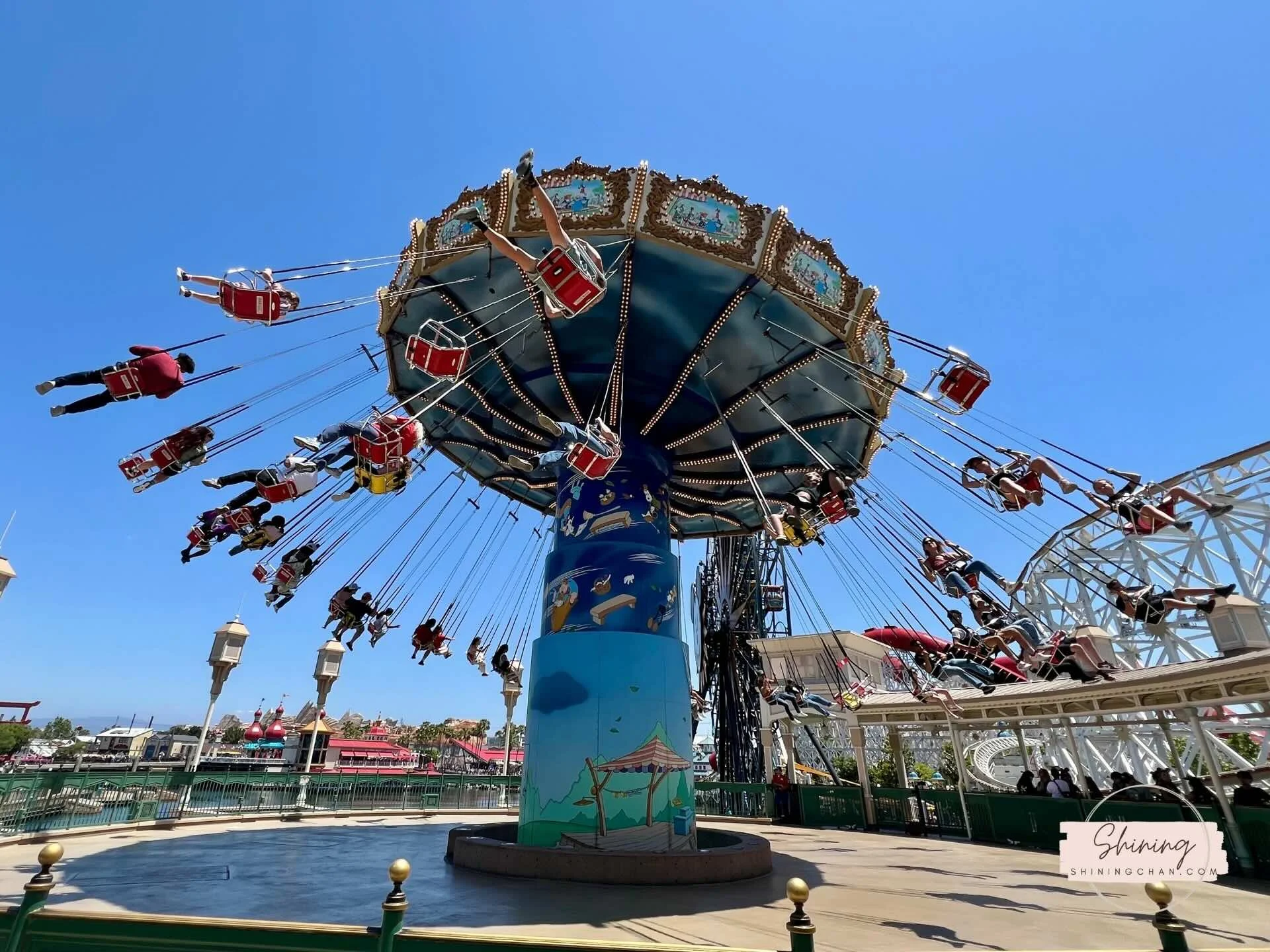 加州迪士尼 Paradise Gardens Park 交響飛椅