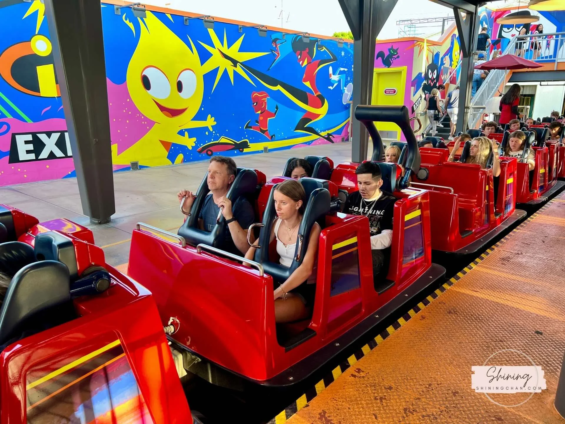加州迪士尼 Pixar Pier 超人特攻隊雲霄飛車